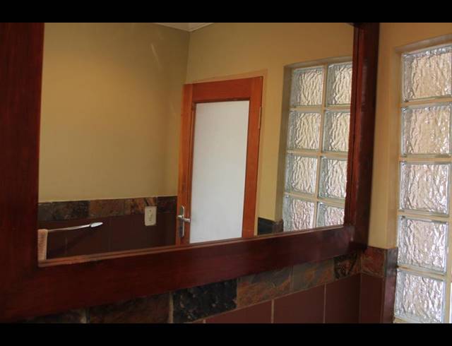 3 BEDROOM HOUSE FOR SALE IN KENSINGTON